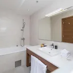 B3-aparthotel 4*