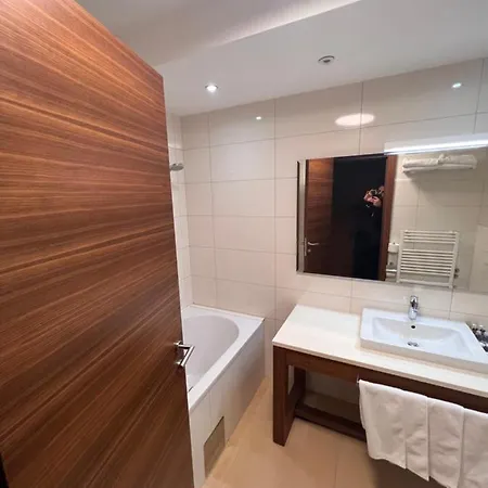 B3-aparthotel 4* 자호리나